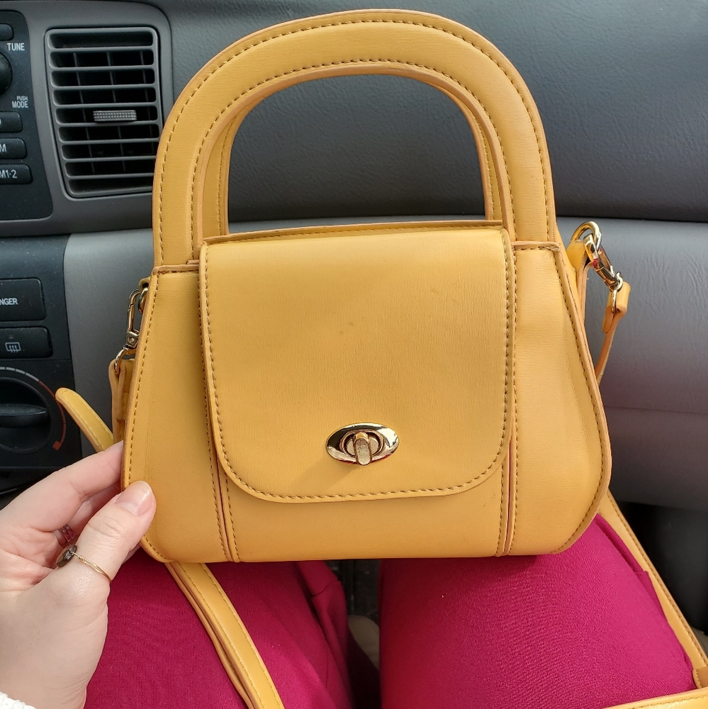 Pale yellow summer crossbody purse Madison West